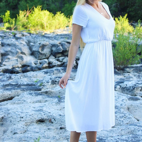 LAST ONE! NWT White Short Sleeve Dress - Picture 4 of 4